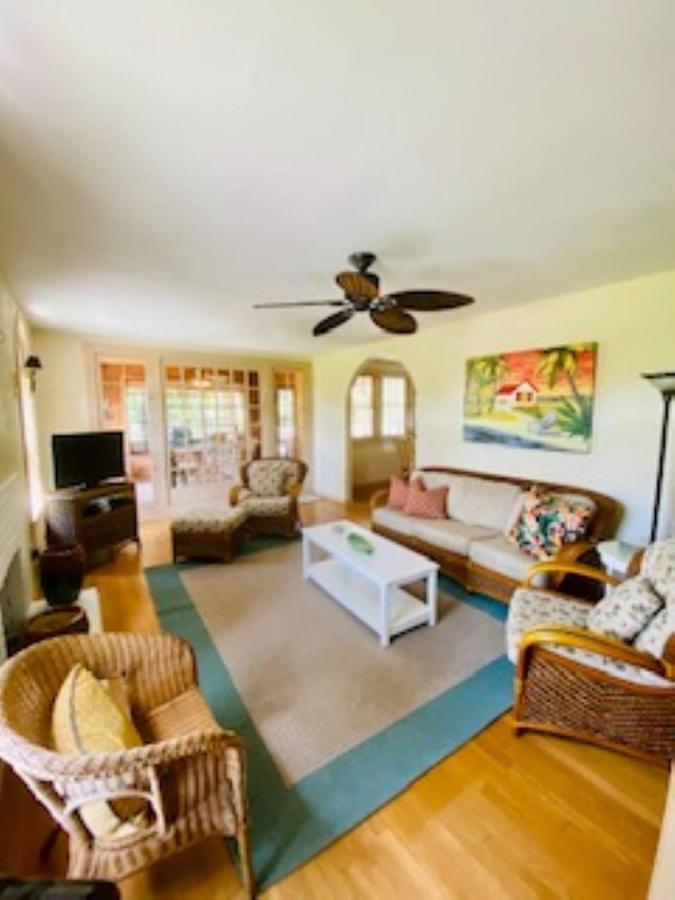 Casey Key & Tennis Apartment *