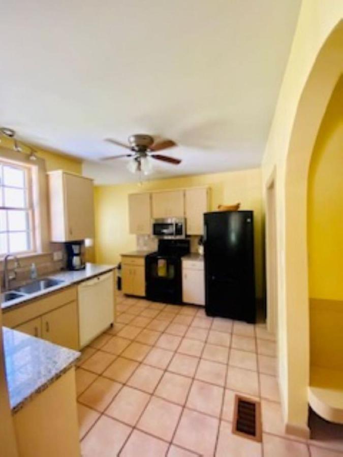 Casey Key & Tennis Apartment *